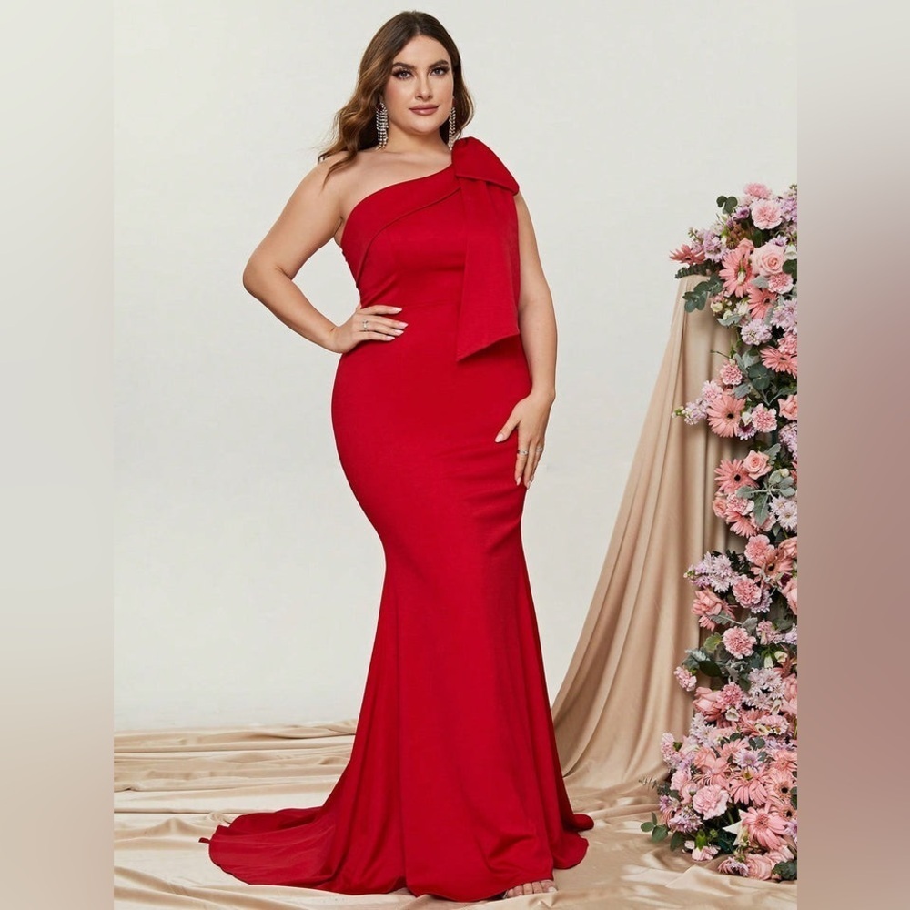 Faeriesty Red Bow One-Shoulder Floor Length Gown - Size 20